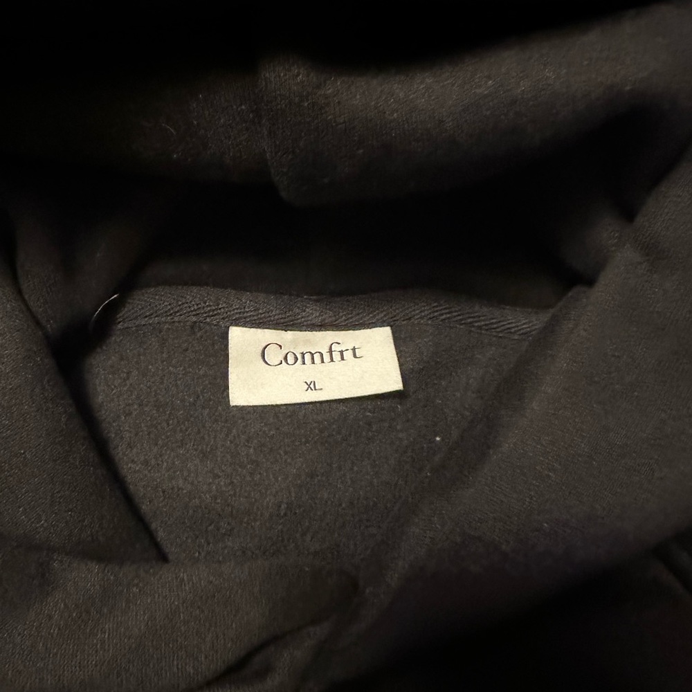 Comfrt Black Hoodie XL - kids